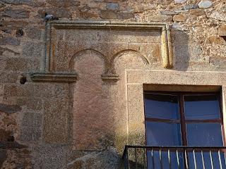 Imagen del mes: Ventanas geminadas del casco histórico de Cáceres