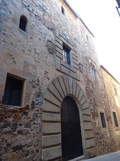 Imagen del mes: Ventanas geminadas del casco histórico de Cáceres