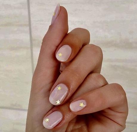 Uñas Doradas Con Nude (10)