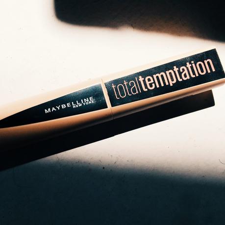 Total Temptation de Maybelline, volumen tentador.