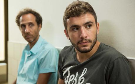 Aprendiendo a vivir, chico de barrio