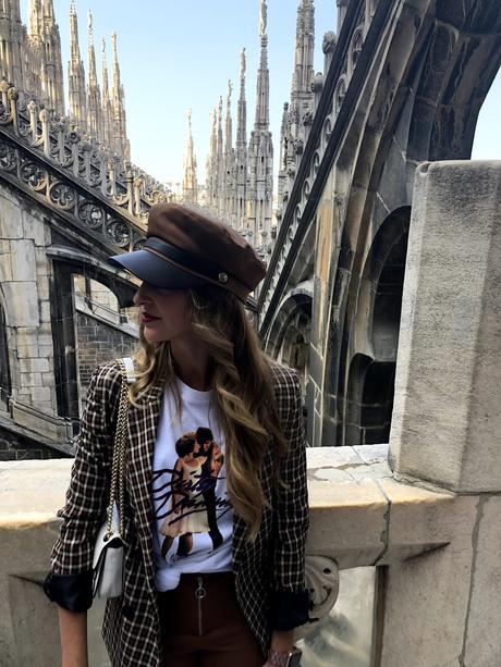 Estrenando la tendencia biker por Milan