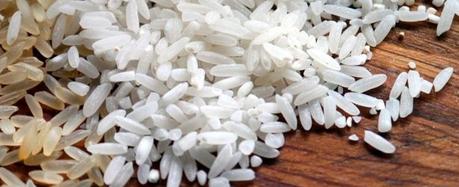 Arroz como remedio para los pies secos