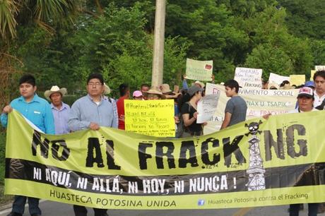 Se compromete AMLO a evitar el fracking en la Huasteca Potosina