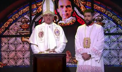 Tras el aval del Tribunal Supremo, el presidente del PP viaja hacia el pasado. Tras el aval del Tribunal Supremo, el presidente del PP viaja hacia el pasado.