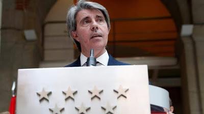 Tras el aval del Tribunal Supremo, el presidente del PP viaja hacia el pasado. Tras el aval del Tribunal Supremo, el presidente del PP viaja hacia el pasado.