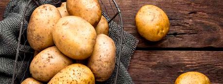 Aclarar la piel con remedios caseros También puedes utilizar la patata para blanquear la piel