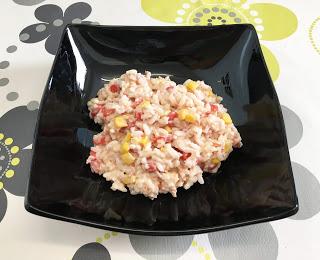 Ensalada de arroz con maíz y atún Ensalada de arroz con maíz y atún