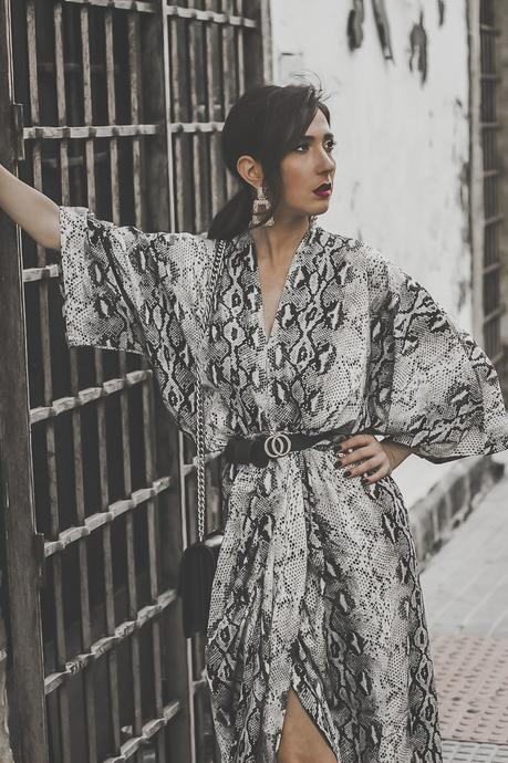 SNAKE PRINT MIDI DRESS + HOW TO WEAR: ANIMAL PRINT SNAKE PRINT MIDI DRESS + HOW TO WEAR: ANIMAL PRINT