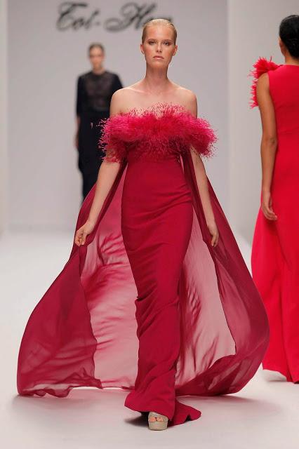 Elegancia invernal es lo que desprende la colección de Alta Costura Fall/Winter 18 de la firma Tot-hom Elegancia invernal es lo que desprende la colección de Alta Costura Fall/Winter 18 de la firma Tot-hom