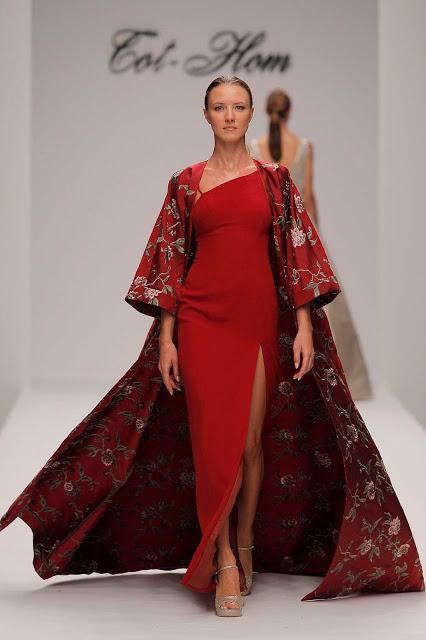 Elegancia invernal es lo que desprende la colección de Alta Costura Fall/Winter 18 de la firma Tot-hom Elegancia invernal es lo que desprende la colección de Alta Costura Fall/Winter 18 de la firma Tot-hom