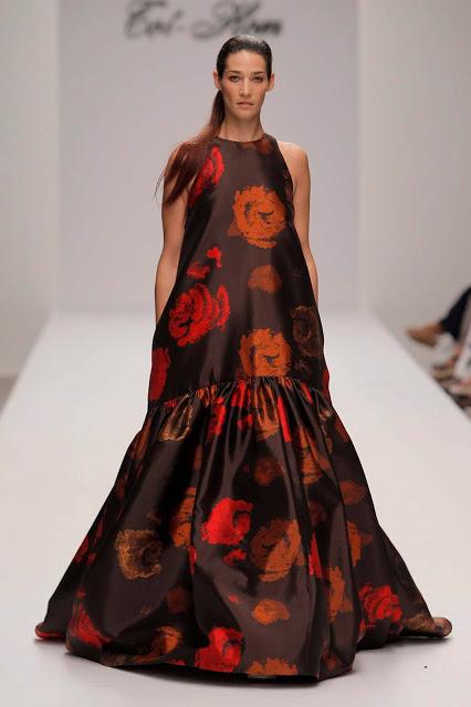 Elegancia invernal es lo que desprende la colección de Alta Costura Fall/Winter 18 de la firma Tot-hom Elegancia invernal es lo que desprende la colección de Alta Costura Fall/Winter 18 de la firma Tot-hom