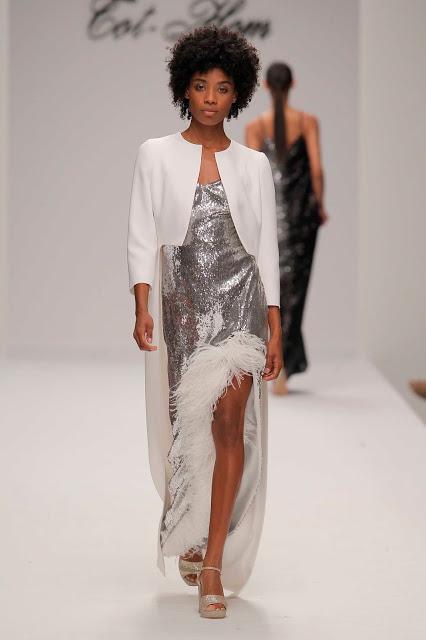Elegancia invernal es lo que desprende la colección de Alta Costura Fall/Winter 18 de la firma Tot-hom Elegancia invernal es lo que desprende la colección de Alta Costura Fall/Winter 18 de la firma Tot-hom