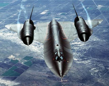 Cuando su avión SR-71 Blackbird se desintegró a Mach 3, e... Cuando su avión SR-71 Blackbird se desintegró a Mach 3, e...