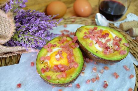 AGUACATE RELLENO las delicias de mayte, aguacate, aguacate relleno, aguacate relleno con huevo, aguacate relleno de huevo, aguacate relleno de huevo y jamón serrano, aguacate relleno huevo, aguacate relleno receta,