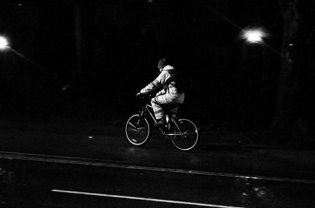 Motivos para salir en bicicleta de noche. Beneficios de pedaladas nocturnas el fin de año