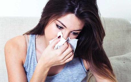 Hay una serie de antihistamínicos naturales que pueden ayudar a aliviar los síntomas de alergia