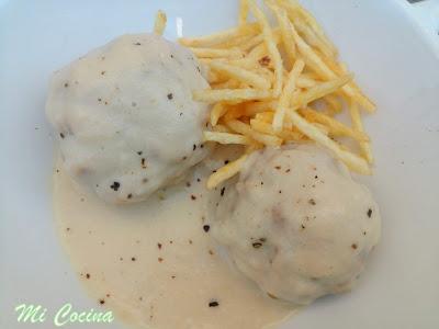 ALBÓNDIGAS EN SALSA AL AROMA DE CARDHU