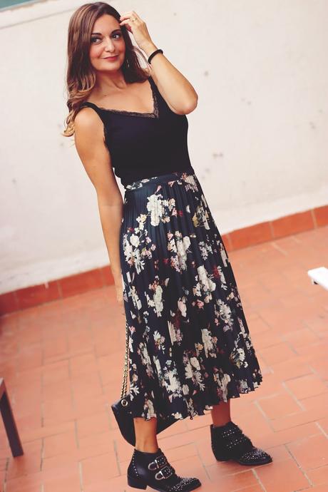 Cómo combinar una falda plisada