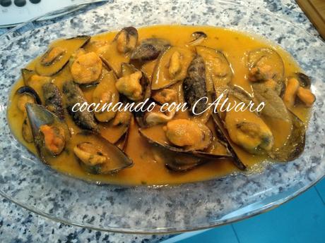 Mejillones en Salsa de Gambas