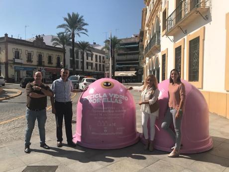 Dos Hermanas se suma a la campaña de Ecovidrio “Recicle vidrio por ellas” con motivo del Día Mundial contra el Cáncer de Mama Dos Hermanas se suma a la campaña de Ecovidrio “Recicle vidrio por ellas” con motivo del Día Mundial contra el Cáncer de Mama