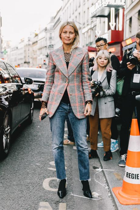 Paris Fashion Week September 2018 Street Style by Collage Vintage