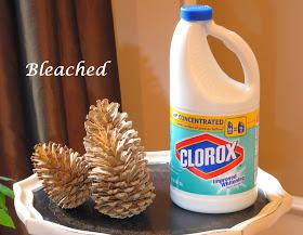 Angelitos para colgar en el árbol de navidad usando piñas de pino