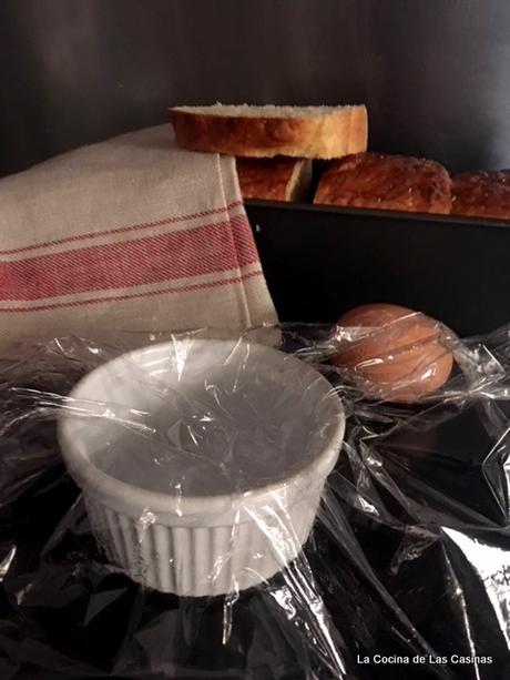 Praga, Cafe Savoy, Brioche, Jamón, Gruyère, Huevo Poché Praga, Cafe Savoy, Brioche, Jamón, Gruyère, Huevo Poché