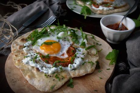 Pan Naan Integral con Ajo, la base de un gran desayuno turco