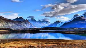 11 de octubre: Día Nacional de la Patagonia El 11 de octubre de 1878 el presidente Nicolás Avellaneda sancionó la Ley 954, creando dicha Gobernación y estableciendo la sede de las autoridades en la ciudad de Mercedes de Patagones, luego ciudad de Viedm...