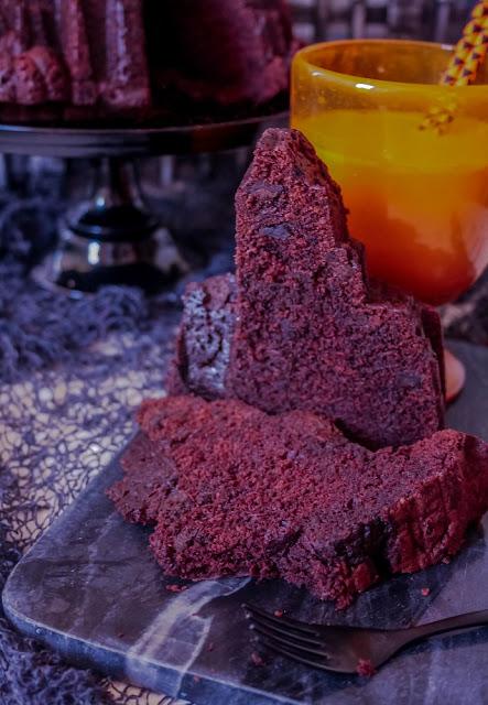 Haunted Manor Devil´s Bundt Cake