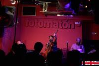 Lift Project Fest: Three and a half latinos, Cocoa y Tiger and milk gustan en el Fotomatón