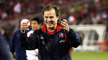 Marcelo Bielsa recordó época que estuvo en Chile “aprendí a valorar al ciudadano común, el que construye el país con el esfuerzo a diario”