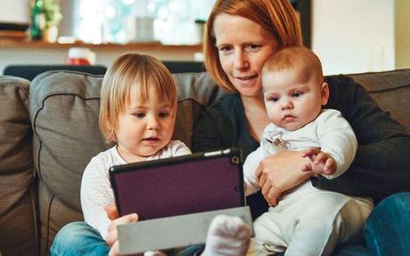 Pasando de uno a dos niños: ¿tendrá usted un tiempo más difícil o más fácil con su segundo bebé? Pasando de uno a dos niños: ¿tendrá usted un tiempo más difícil o más fácil con su segundo bebé?