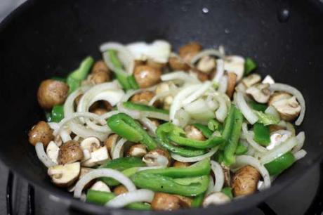 Wok de pollo y setas