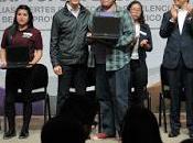 Entrega alfredo mazo becas extranjero laptops estudiantes mexiquenses excelencia académica