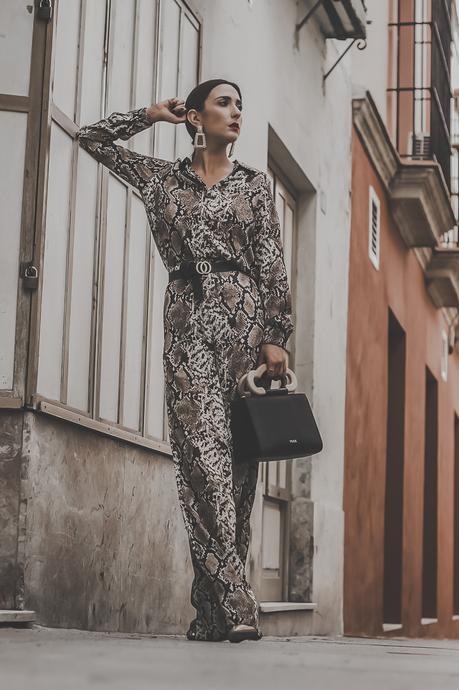 WELCOME TO THE JUNGLE: SNAKE PRINT TOTAL LOOK