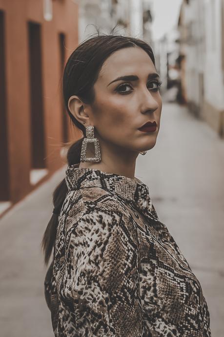 WELCOME TO THE JUNGLE: SNAKE PRINT TOTAL LOOK WELCOME TO THE JUNGLE: SNAKE PRINT TOTAL LOOK