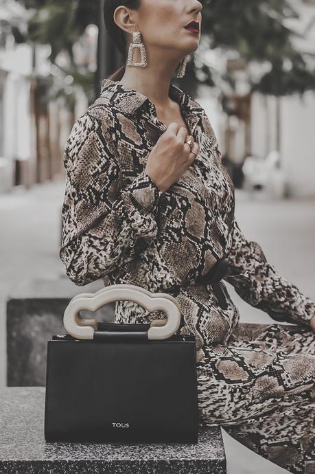 WELCOME TO THE JUNGLE: SNAKE PRINT TOTAL LOOK