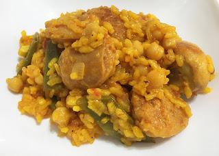 Arroz con garbanzos y butifarra