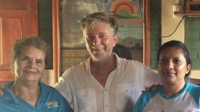 Carmena ya lleva 4 vueltas alrededor del mundo. “Mareadita” está la pobre