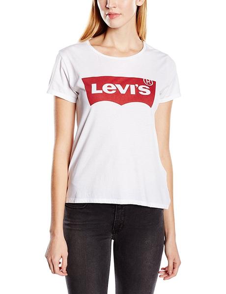 ¿Por qué se ha hecho viral la camiseta de Levi's cuando hay tantas camisetas molonas?