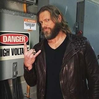 Edge podría aparecer en Smackdown live 1000 haciendo entrevistas Edge podría aparecer en Smackdown live 1000 haciendo entrevistas