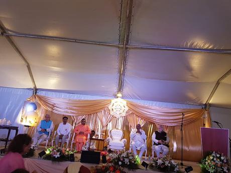 CHINNA *KATHA (PEQUEÑOS RELATOS) ILUSTRADOS*, FIRMADO POR SWAMI...