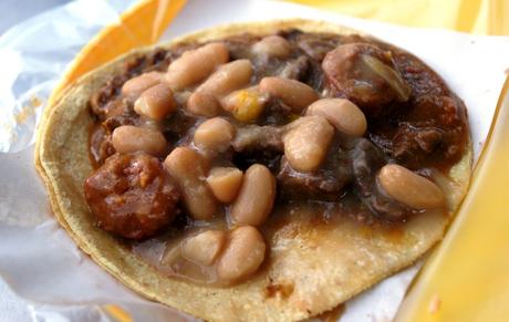 Tacos de bistec con longaniza - Tacos Don Juan