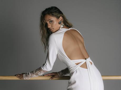 La nueva colección de novias 2019 de Rime Arodaky resalta como nunca la belleza de la figura femenina