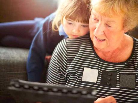 Lo que hay que saber sobre la colitis ulcerosa en niños La genética puede ser una de las causas de la colitis ulcerosa infantil