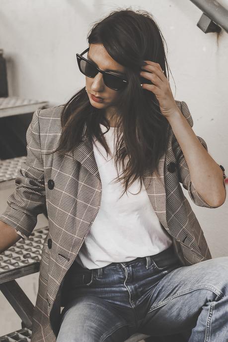 CÓMO COMBINAR UNA CAMISETA BLANCA BÁSICA + LOOKBOOK CÓMO COMBINAR UNA CAMISETA BLANCA BÁSICA + LOOKBOOK