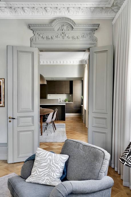 Como decorar un salon irregular.