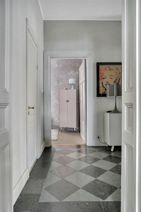 Como decorar un salon irregular.